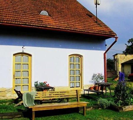 Dvur V Borovne Apartamento Borovná Exterior foto